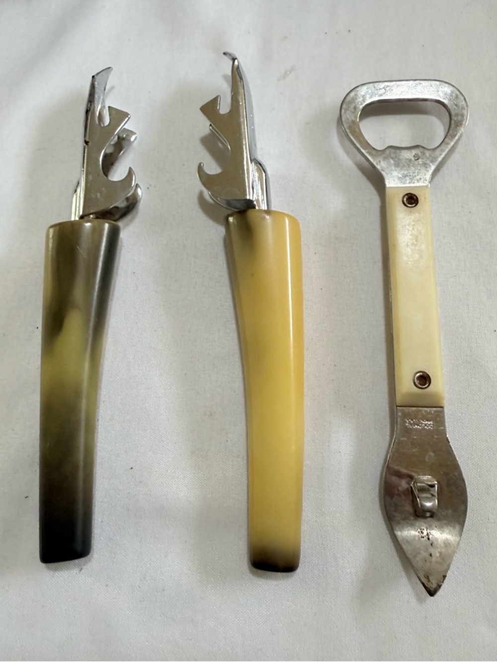 Vintage Yellow Bakelite-Style Bottle Openers Set of 3 - Picture 2 of 4